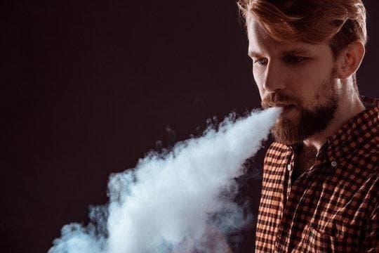 IBVAPE Review und Swatches IBVAPE präsentiert thebalm meet matt e hughes liquid lipstick im Farbvergleich und Haltbarkeitstest